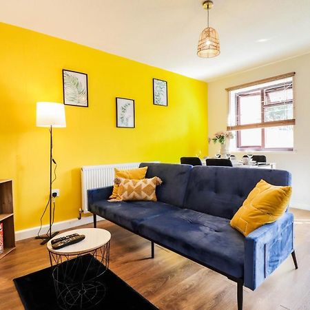 הית'רו Spacious 1 Bed Flat-Free Parking מראה חיצוני תמונה