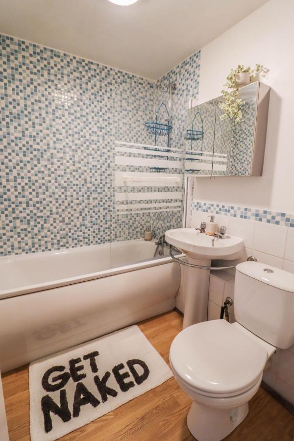 הית'רו Spacious 1 Bed Flat-Free Parking מראה חיצוני תמונה
