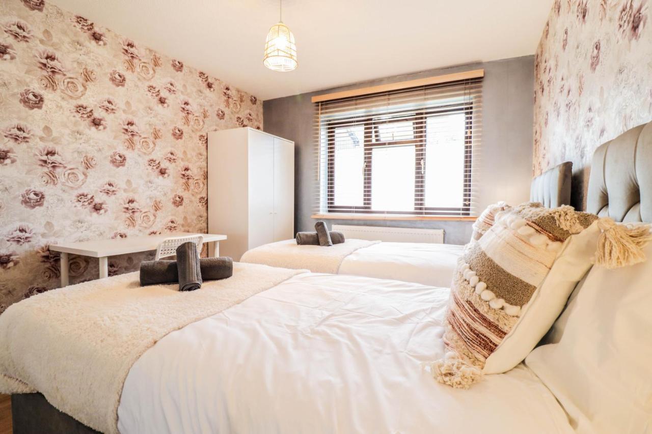 הית'רו Spacious 1 Bed Flat-Free Parking מראה חיצוני תמונה