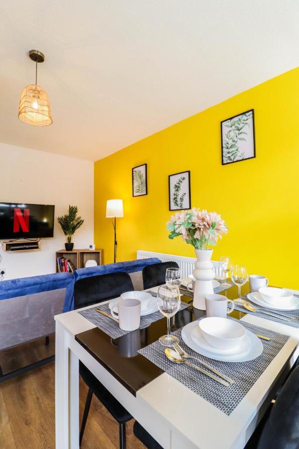 הית'רו Spacious 1 Bed Flat-Free Parking מראה חיצוני תמונה