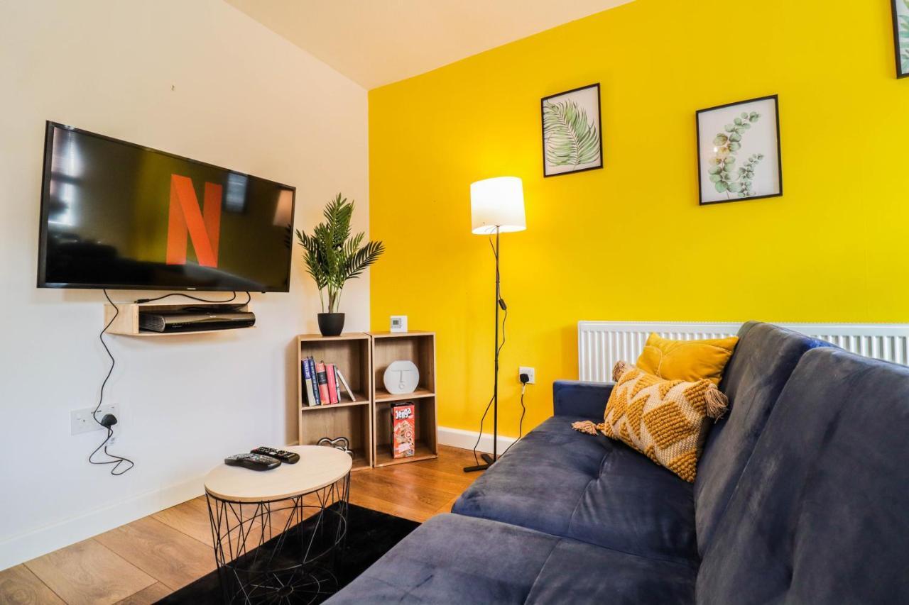 הית'רו Spacious 1 Bed Flat-Free Parking מראה חיצוני תמונה